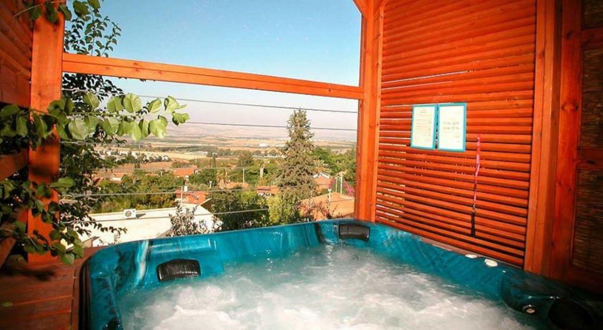 Havaya Ba Nof Lodge Рош-Пинна Экстерьер фото